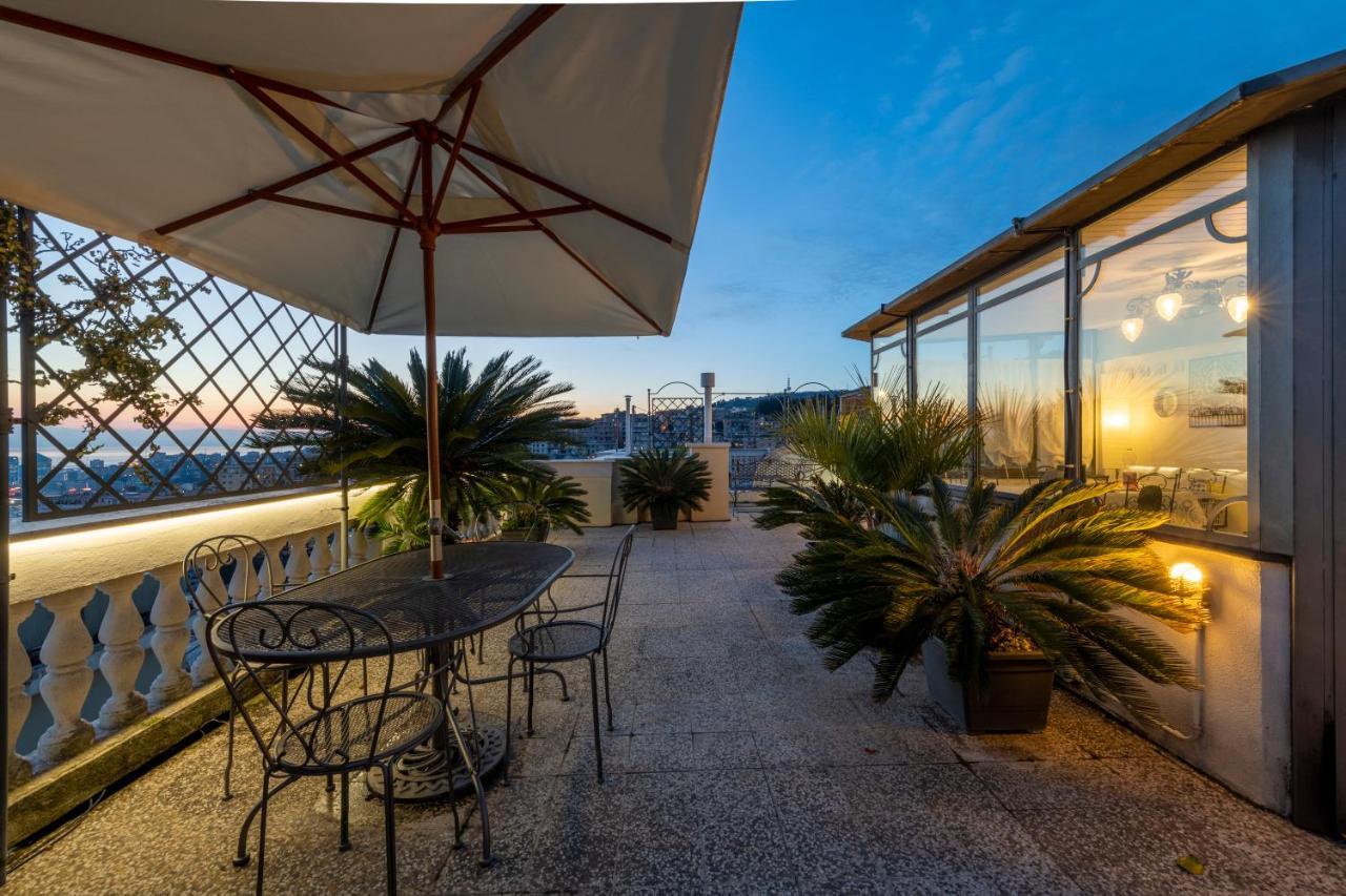 شقة Castelletto Exclusive Terrace Penthouse جنوة المظهر الخارجي الصورة